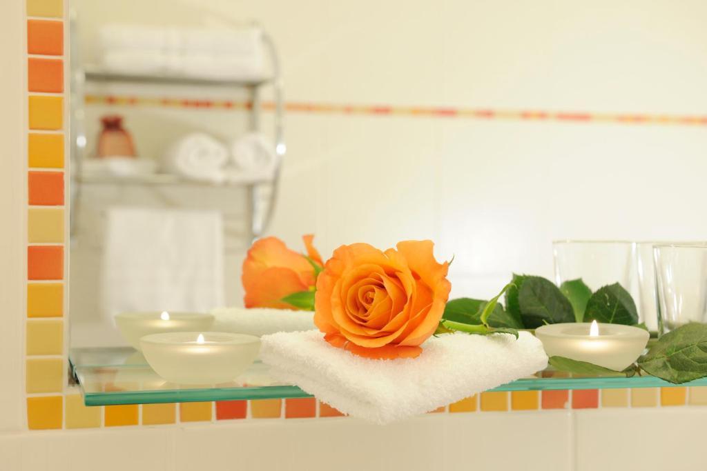 Hotel Inspiration Garni Tittmoning Стая снимка