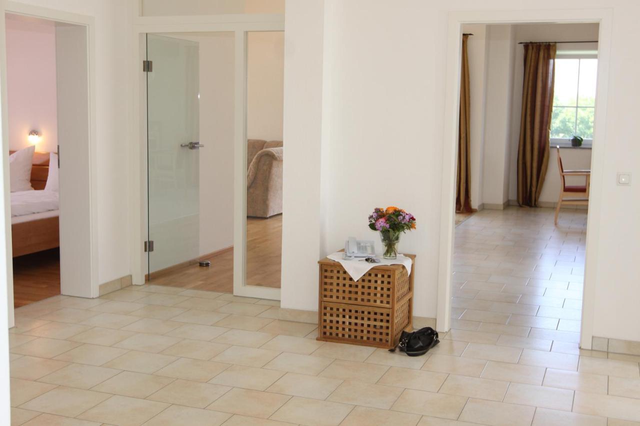 Hotel Inspiration Garni Tittmoning Стая снимка